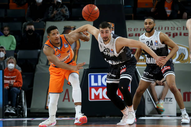 因为唯有行 因为唯有行